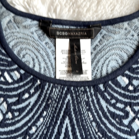 BCBG MAXAZRIA- Sleeveless Jacquard Sweater - M - Picture 4 of 4